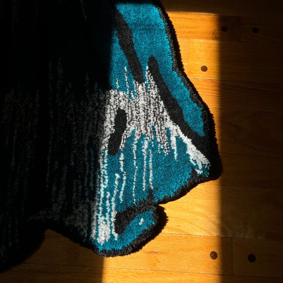 Whimsical Ghost Tufted Rug with Crown – Handmade Statement Piece Ghost #3 - Picture 4 of 6